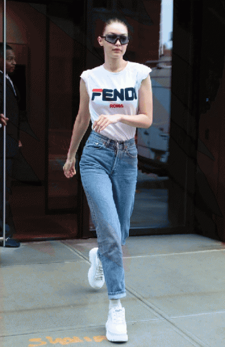 неформальный наряд Джиджи Хадид