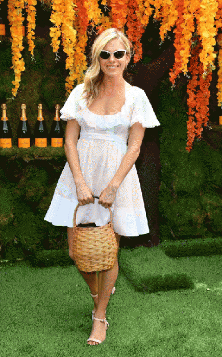 Сиенна Миллер