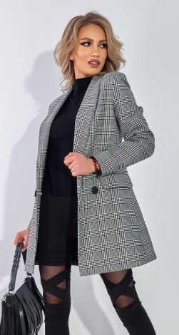 Подовжений піджак у клітинку