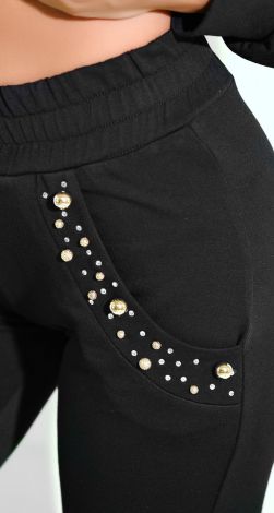 Костюмы женские