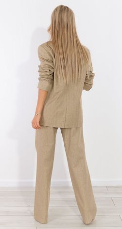 Костюми жіночі