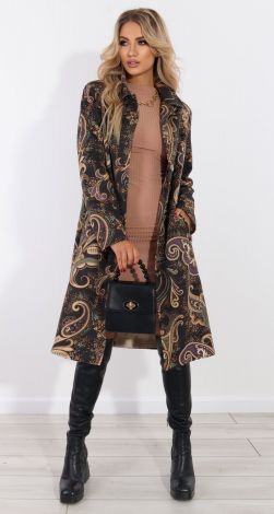 Лёгкое пальто интересного кроя