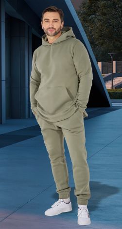 Красивый и теплый костюм на флисе