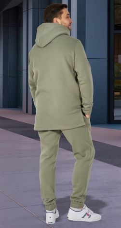 Мужские спортивные костюмы