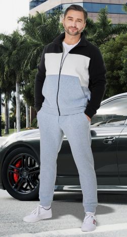 Красивый и теплый костюм на флисе