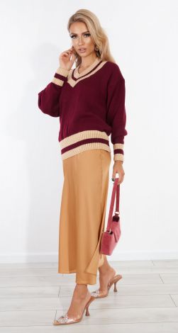 Свитер с отделкой в полоску