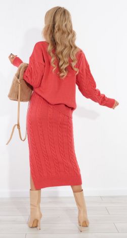 Вязанный костюм