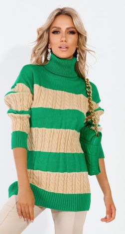 Удлиненный свитер с косами