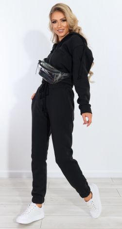 Костюмы женские