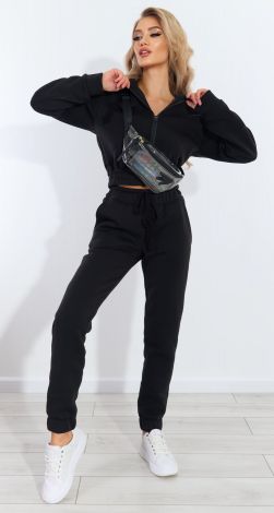 Костюмы женские