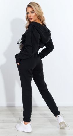 Костюмы женские