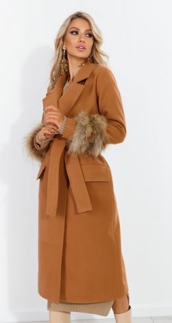 Coat with natural fur