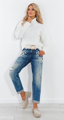 Удлиненный свитер с косами