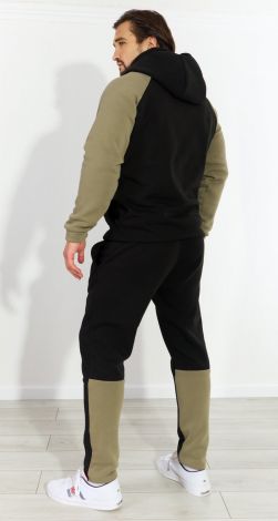 Красивый и теплый костюм на флисе