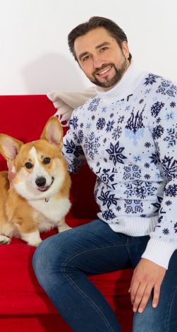 Свитер трезуб снежинки