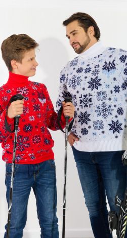 Свитер трезуб снежинки