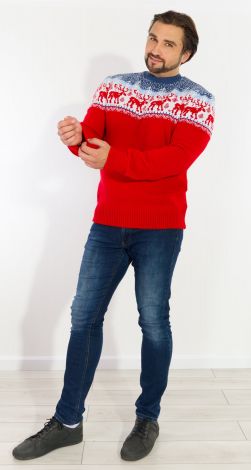 Свитер с оленями