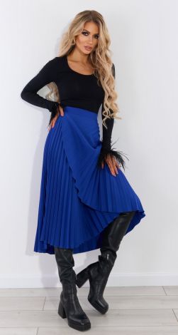 Гарна спідниця у складку