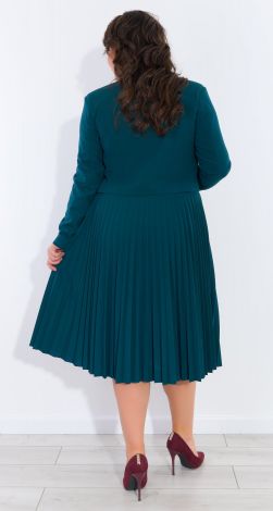 Костюми жіночі