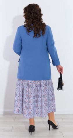 Костюмы женские