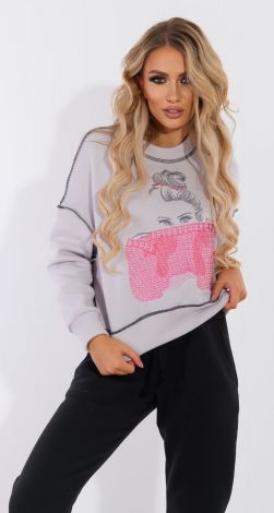 Теплый костюм с вышивкой на флисе