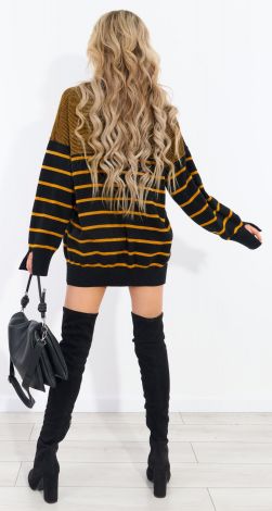 Стильный свитер