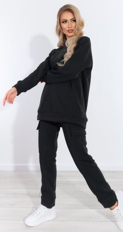 Костюмы женские