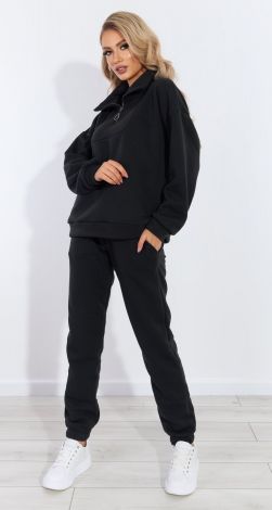 Костюмы женские