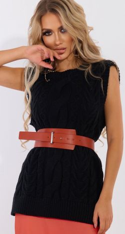 Вязанная жилетка