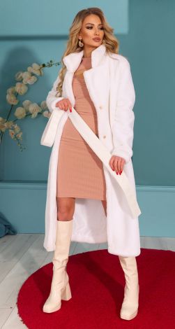 Жіночий верхній одяг