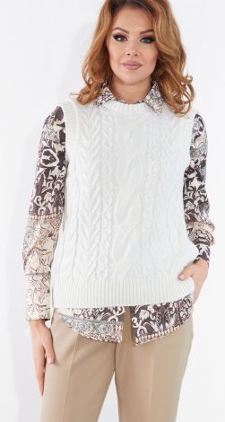 Вязанная жилетка