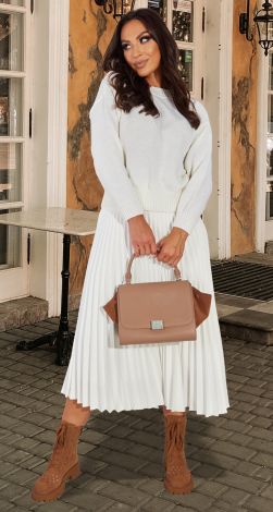 Костюм светр та спідниця