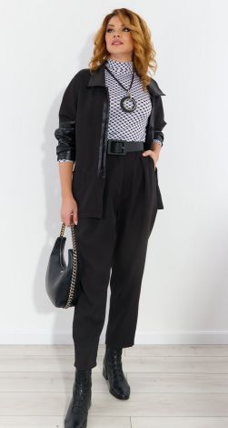 Костюмы женские