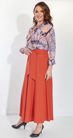 Костюми жіночі