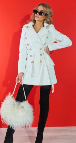 Жіночий верхній одяг