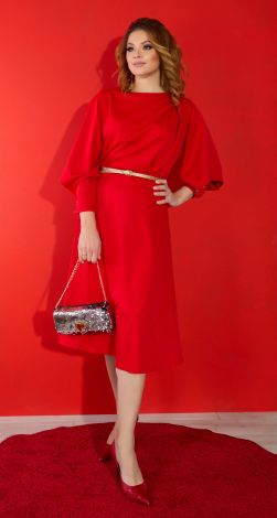 Красивий костюм зі спідницею