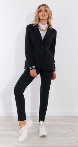 Комфортний трикотажний костюм з піджаком