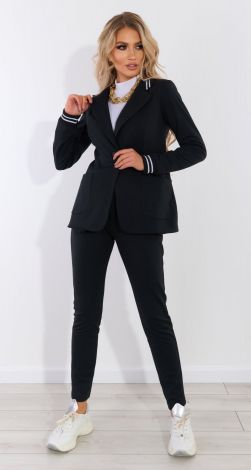 Комфортний трикотажний костюм з піджаком