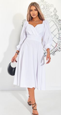A white dress pleated with a beautiful neckline