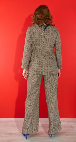 Костюми жіночі