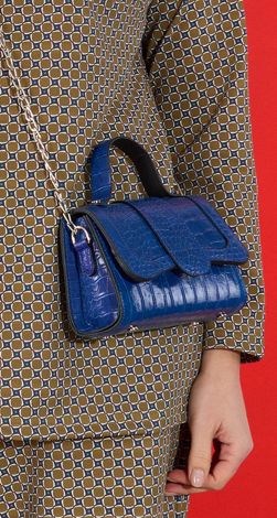 Стильний брючний костюм