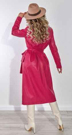 Жіночий верхній одяг