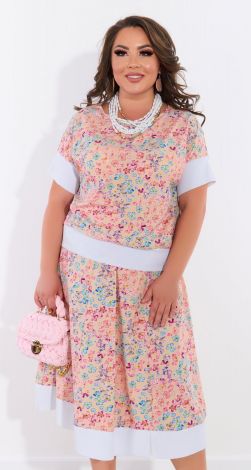 Легкий гарний костюм