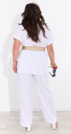 Костюмы женские