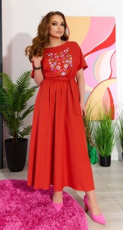 Лёгкое свободное платье с вышивкой