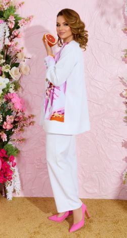 Костюми жіночі