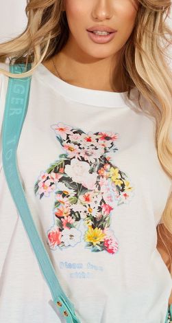 Light fashionable T-shirt