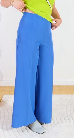 Straight wide trousers with a one-piece belt