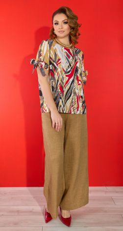 Костюми жіночі