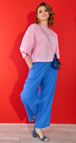 Linen blouse of free cut